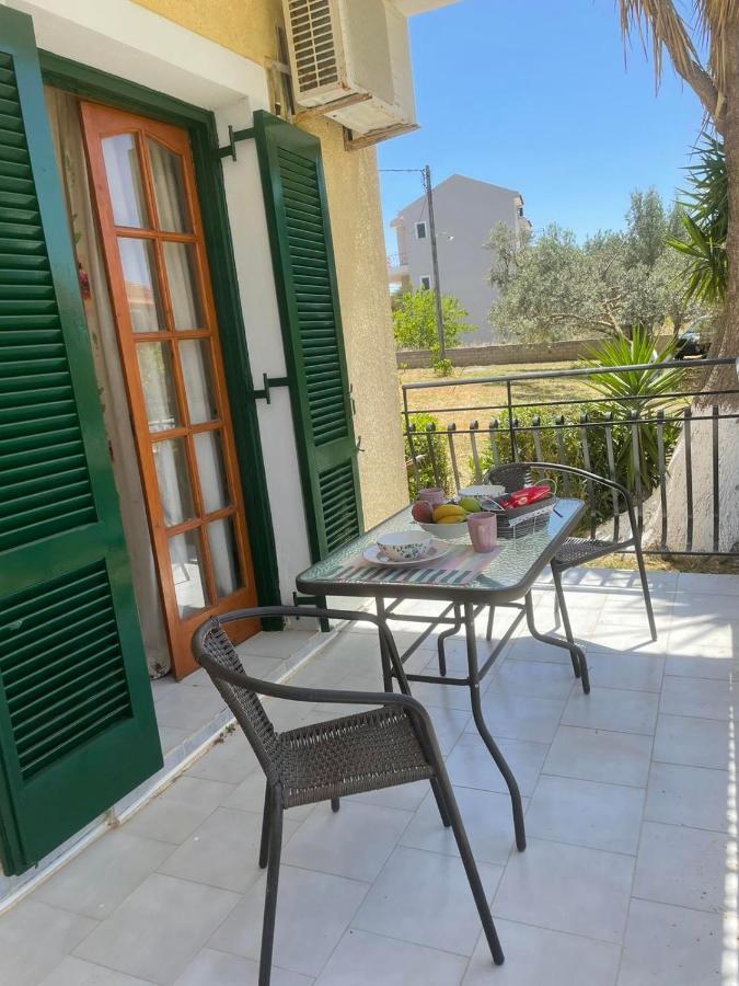 Lemon Tree Apartments B C Argostoli  Luaran gambar