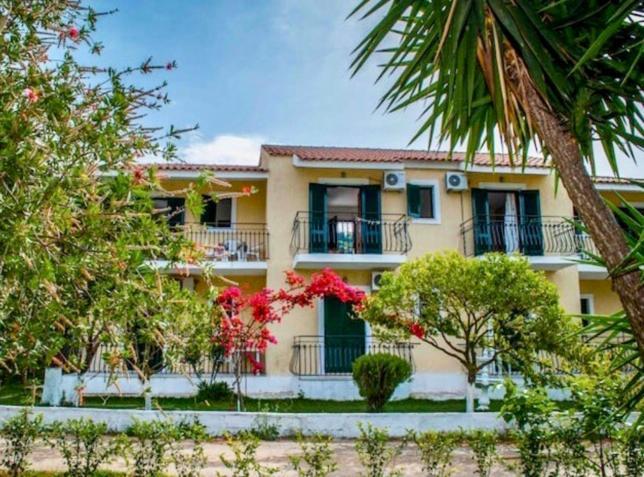 Lemon Tree Apartments B C Argostoli  Luaran gambar