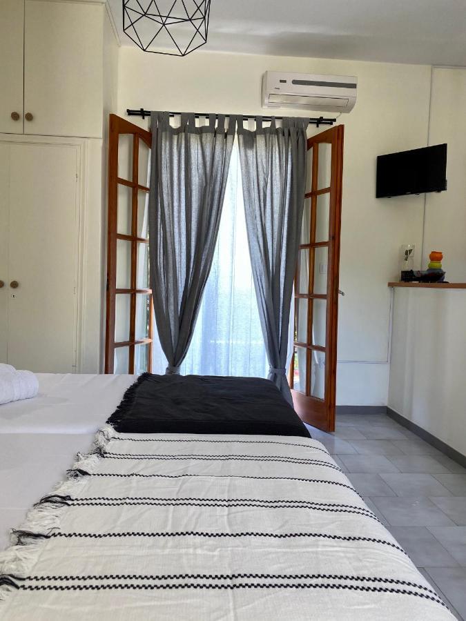 Lemon Tree Apartments B C Argostoli  Luaran gambar